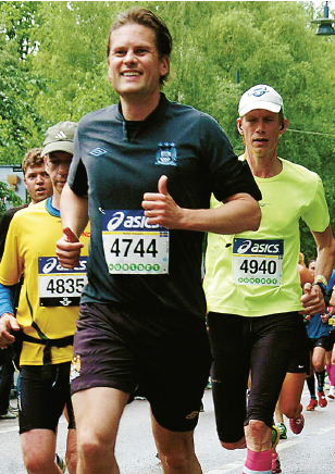 Artikelförfattaren springer Stockholm maraton 2014. Foto: Marathonfoto